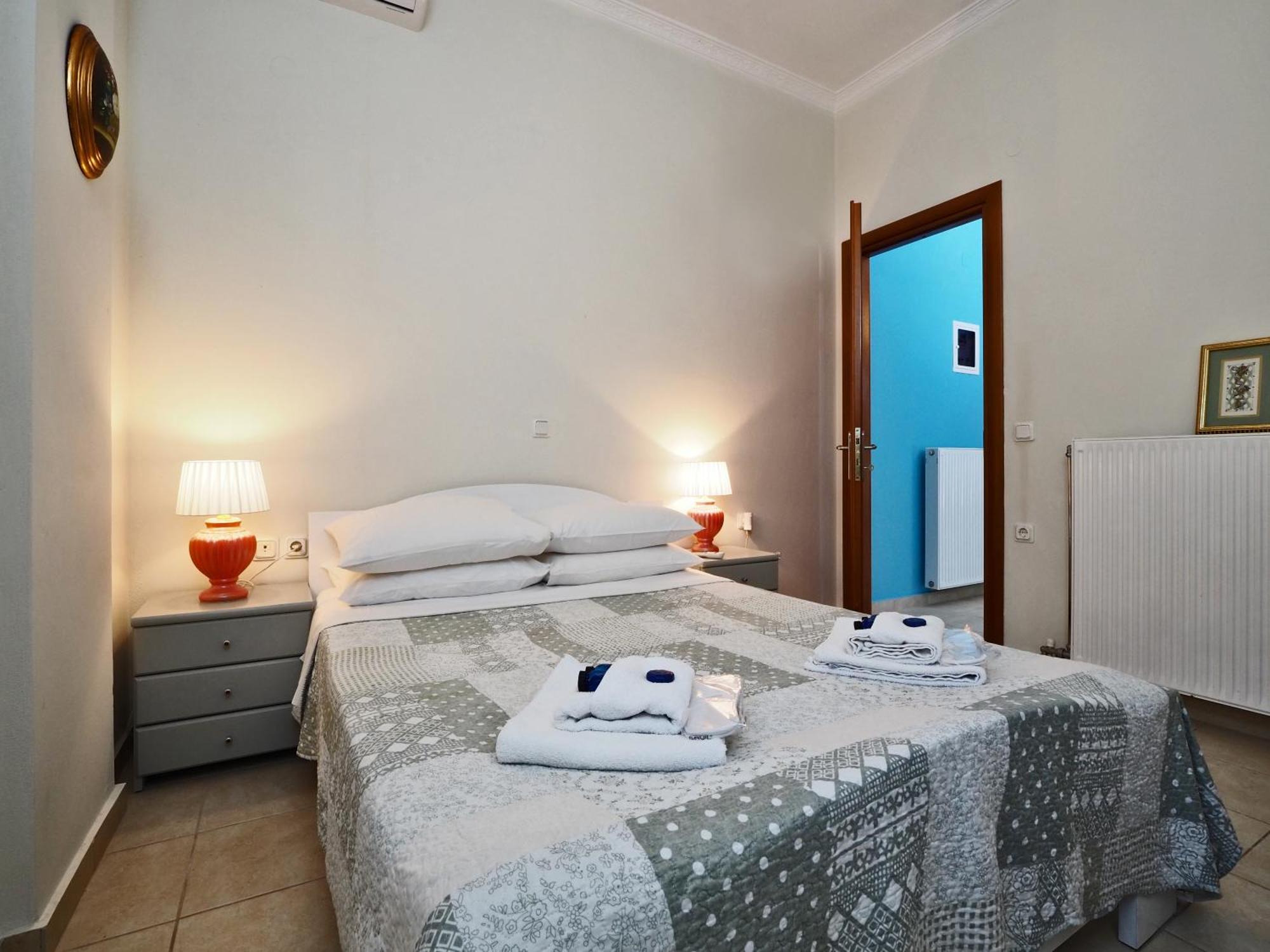 Villa Euphoria Apts Afión Dış mekan fotoğraf