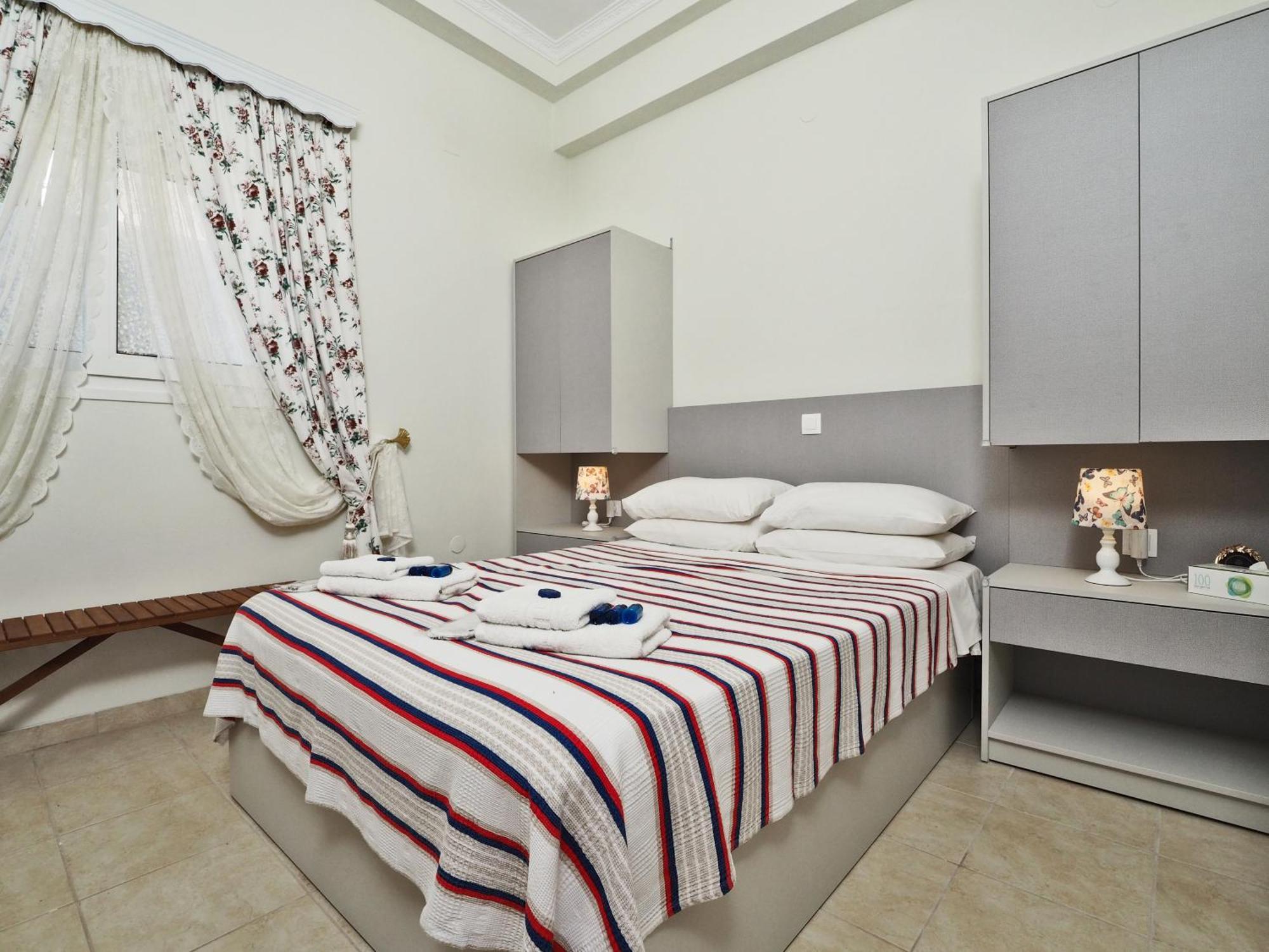 Villa Euphoria Apts Afión Dış mekan fotoğraf