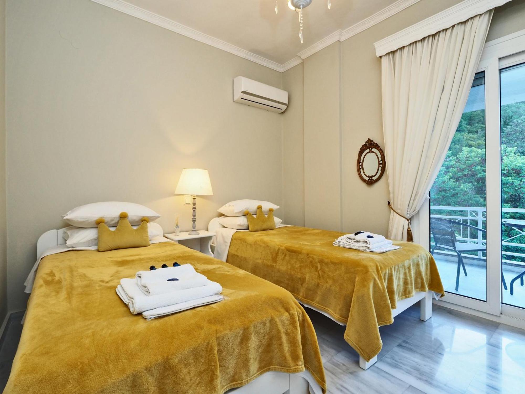 Villa Euphoria Apts Afión Dış mekan fotoğraf